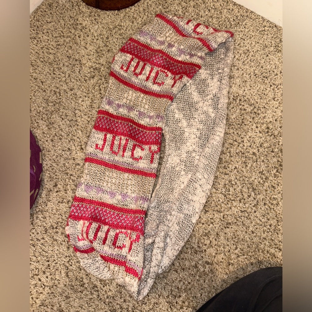 Juicy couture scarf